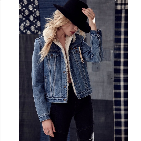 Levi's Jackets & Blazers - Free People Levi’s Sherpa Trucker Jacket